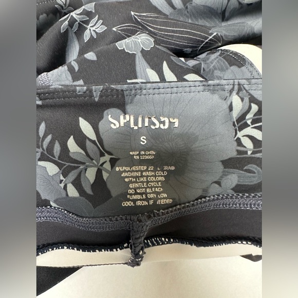 Splits59 Sydney graphite floral leggings 🌼 - Picture 8 of 8